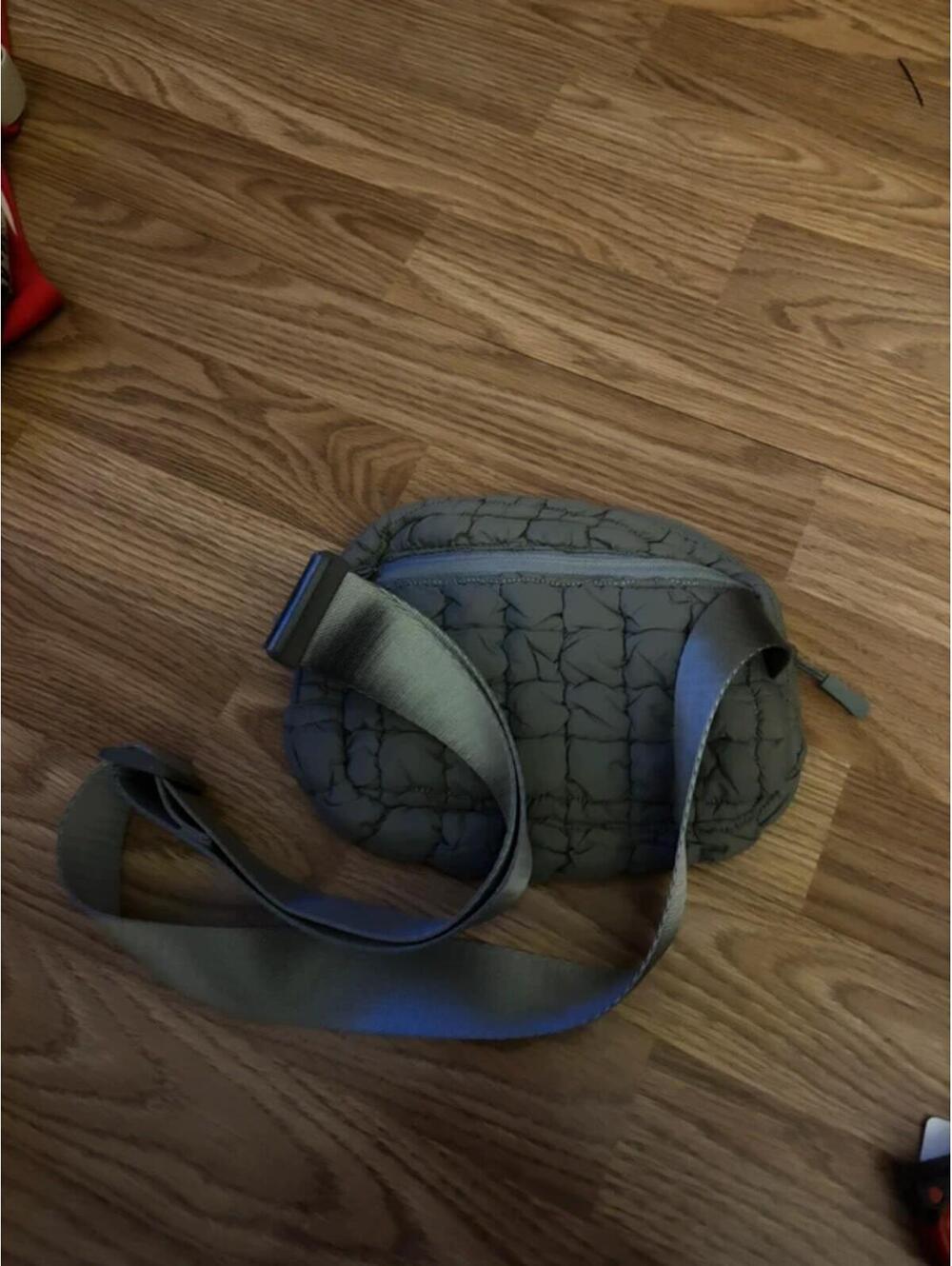 Gray Quilted Puffer Belt Bag - Picture 5 of 5